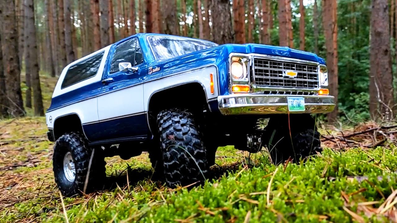 RC crawler 1/10 scale Traxxas TRX4 Chevrolet K5 Blazer classic truck Chevy 1979 trail off-road run