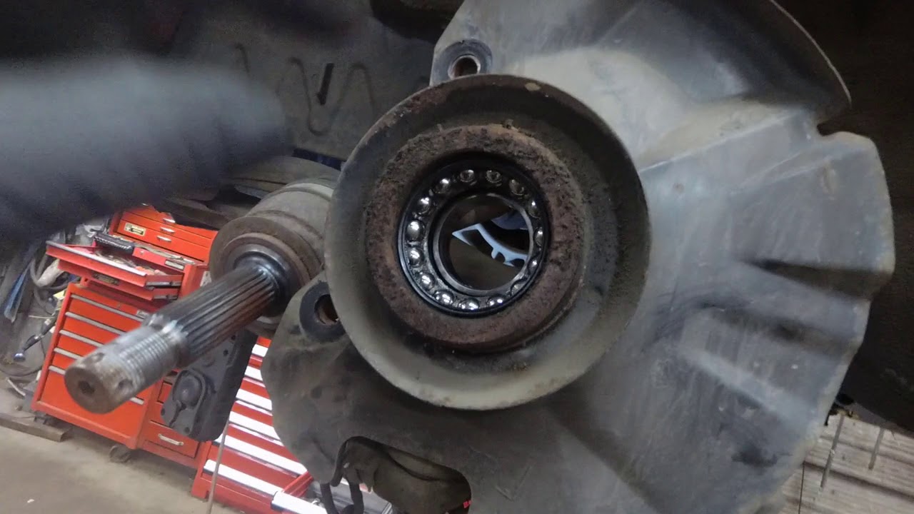 2008 Hyundai Accent Front Wheel Bearing Replacement