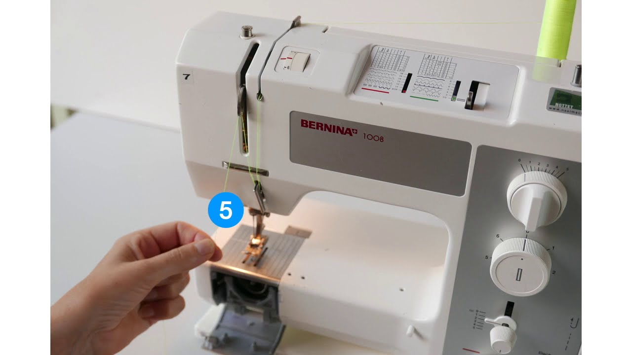 Naaimachine inrijgen