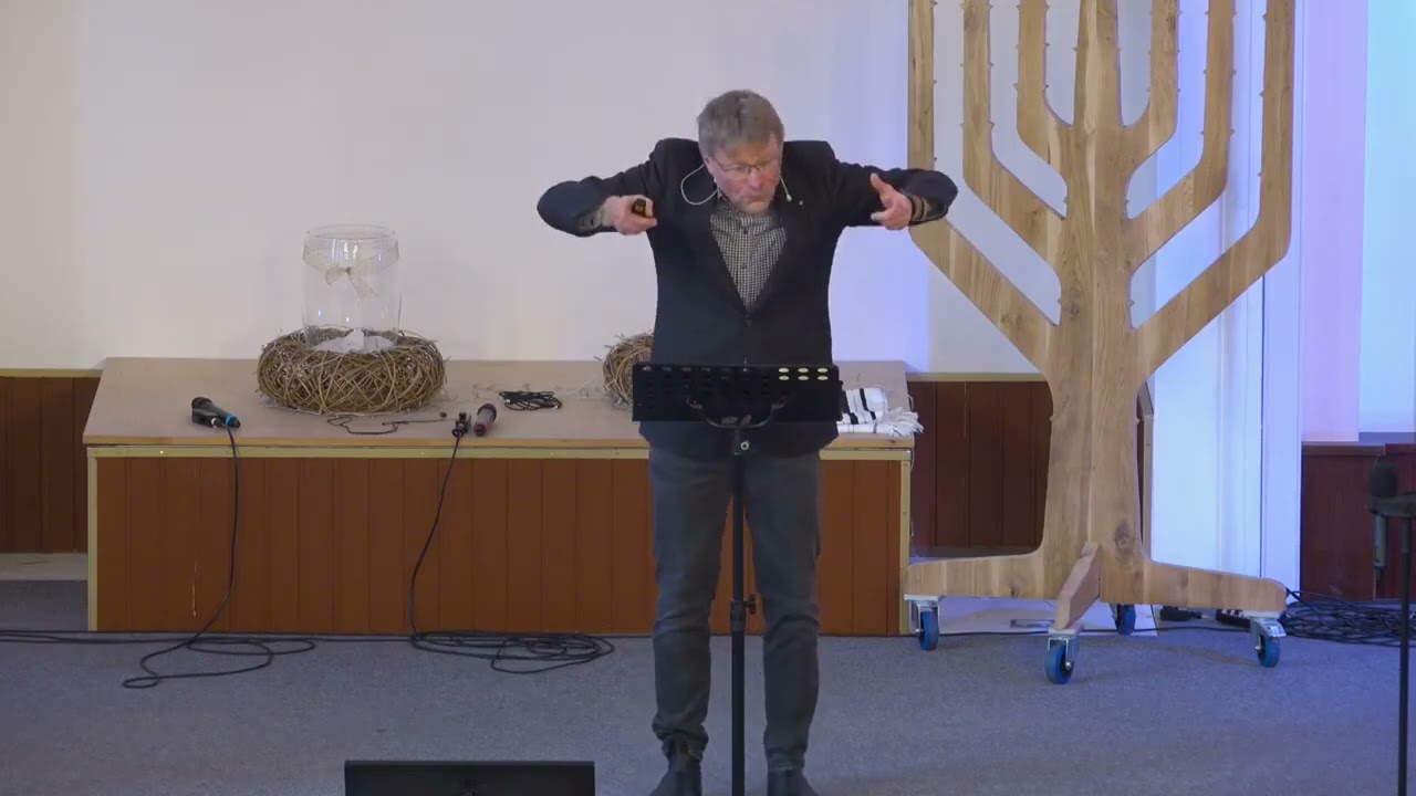 Jeshuas Priesteramt ist perfekt - Hebr 7, 11-28