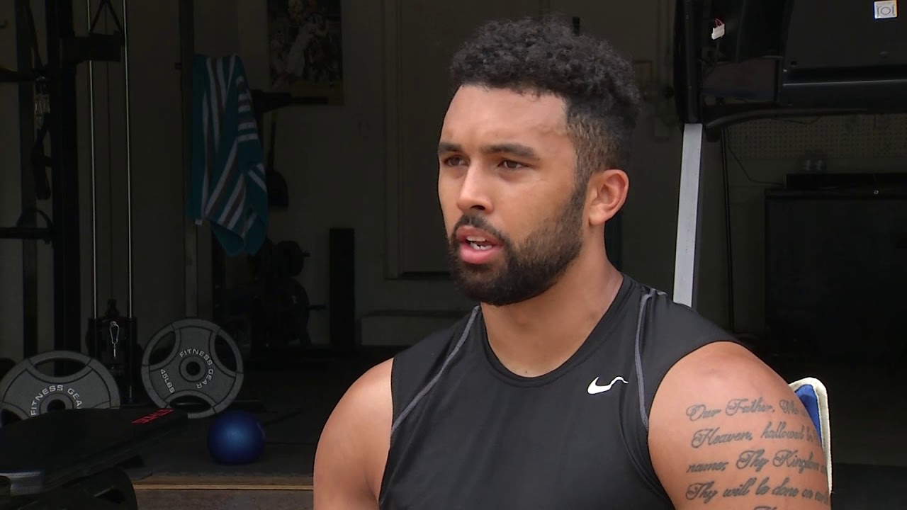 Justin Strnad NFL:TAG
