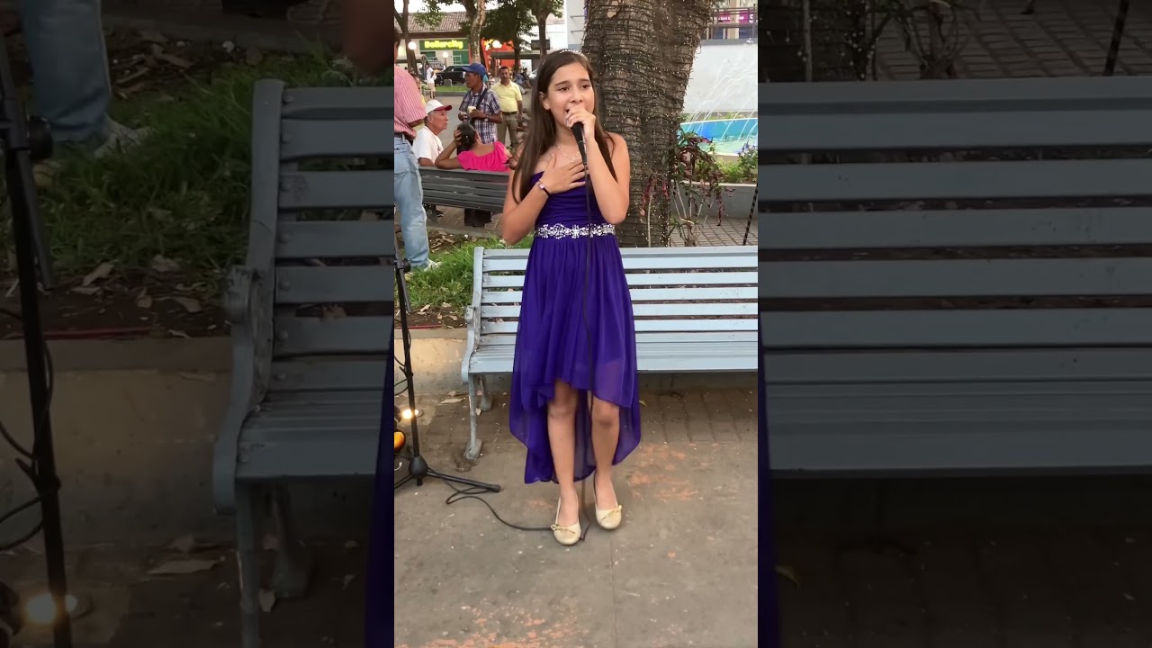 Estrellita en las tardes alegres de sonsonate. #sonsonate #cantante -#estrellita