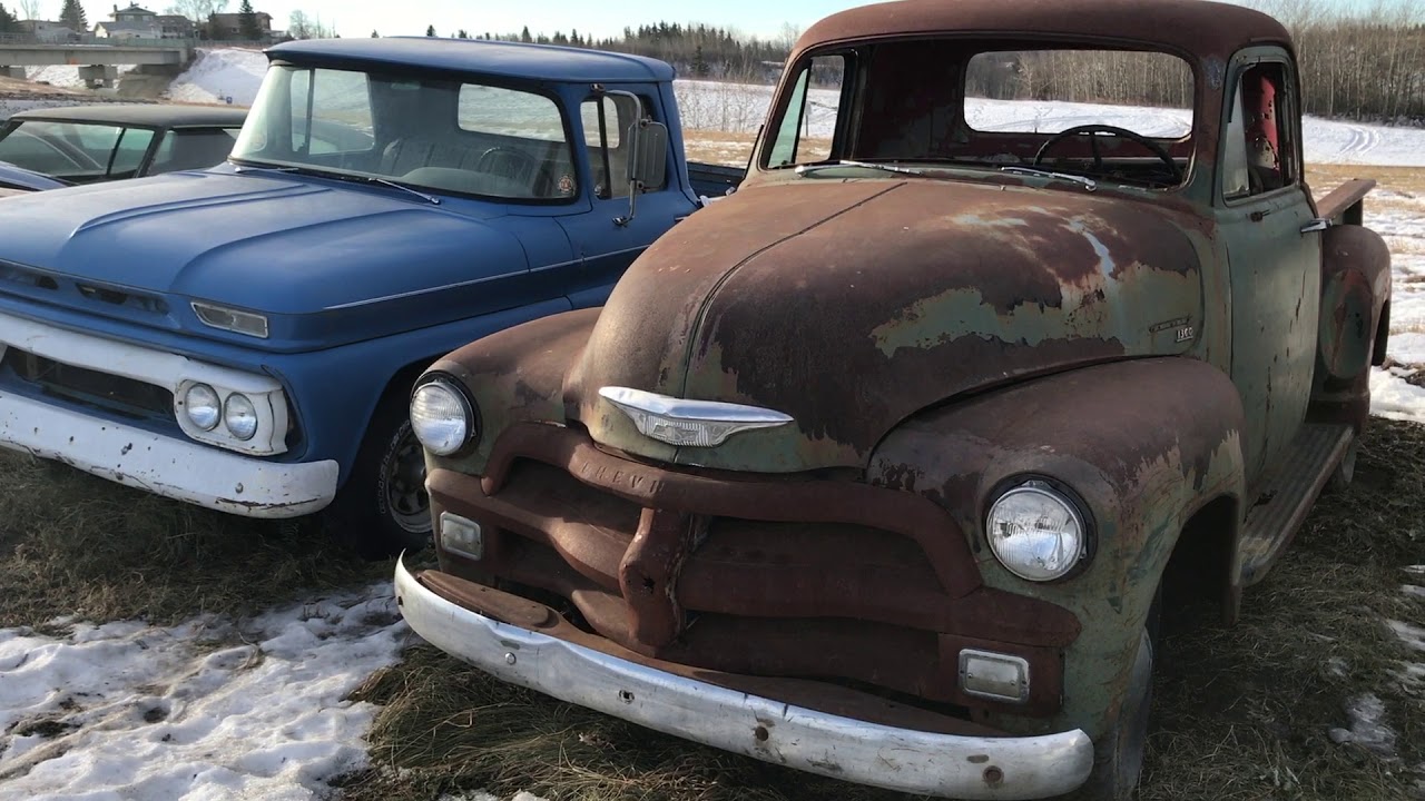 Come tour a classic car junkyard with us! Perry's Project Cars