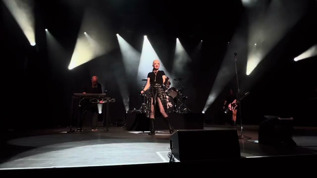 Garbage - “Push It” - Brooklyn Paramount - Brooklyn, NY - 9/20/25