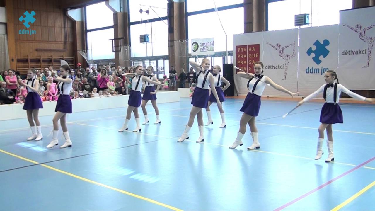 2016 04 03 / Děti v akci / 32 / Mažoretky DDM Rozmarýn Litoměřice