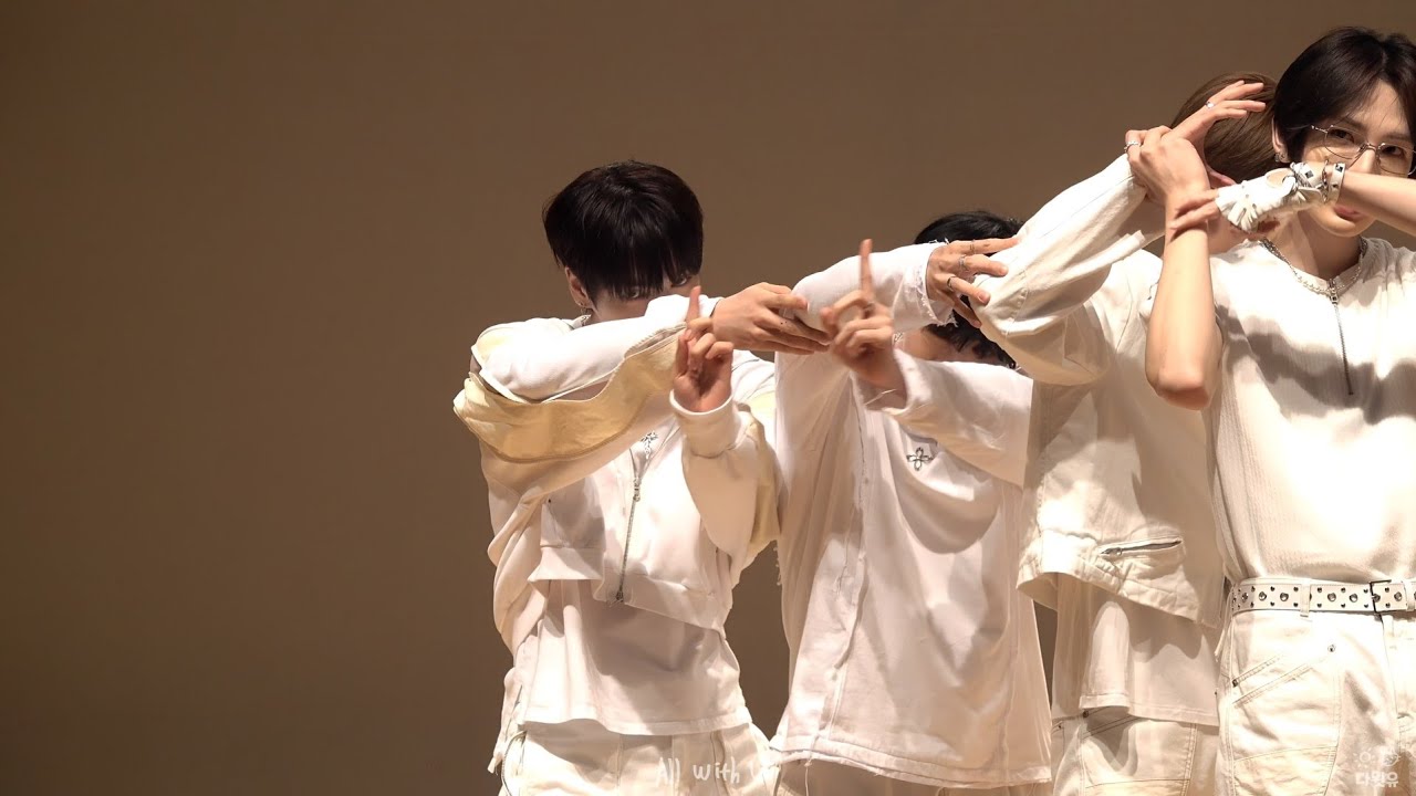 [EPEX 이펙스]250831 프롬스토어 팬사인회 무대 - 아무 일도 없었다 Waffle 위시 직캠 WISH focus fancam