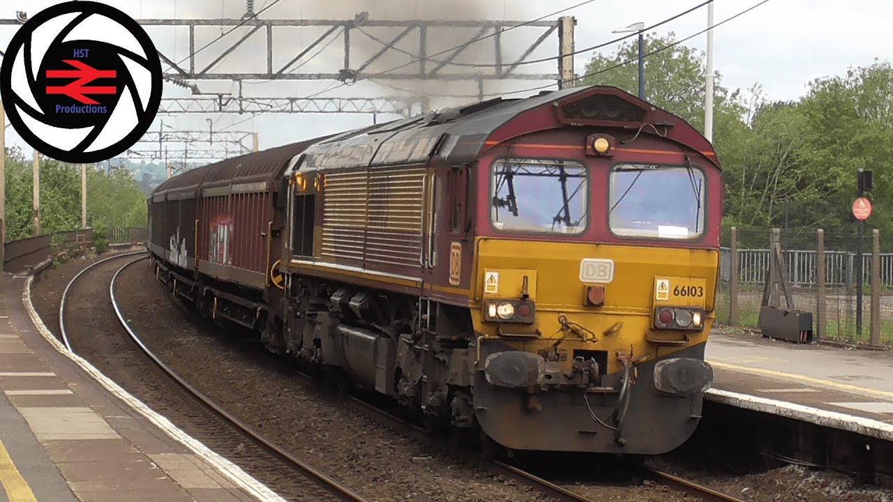 Trains at Runcorn (WCML, HC) - 30/05/2024