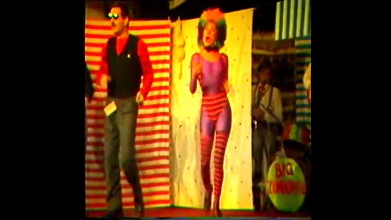 Hayrola Karyola - Nurhan Damcıoğlu & Ferhan Şensoy