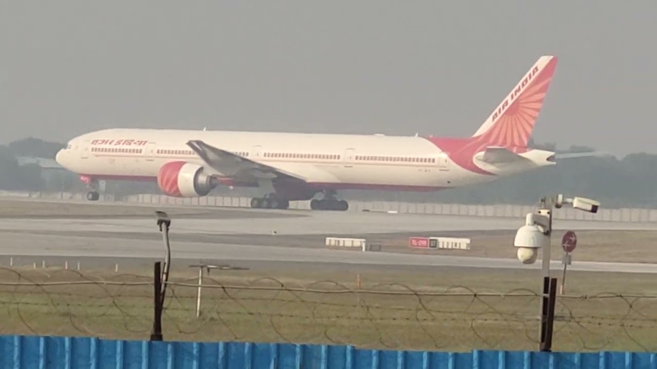 [Indira gandhi airport delhi runway play in flying  Air India plane videos...]