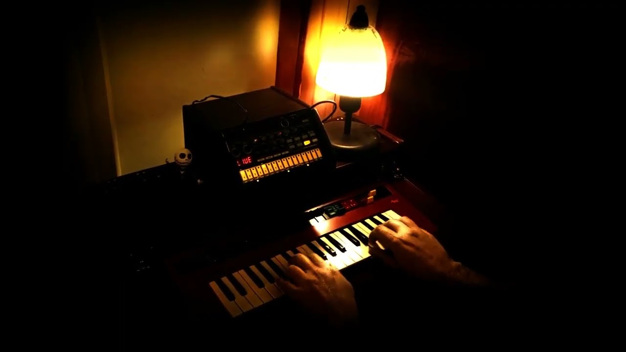 Yamaha Reface YC and Korg Volca Beats - George Katsanos in a journey to the past