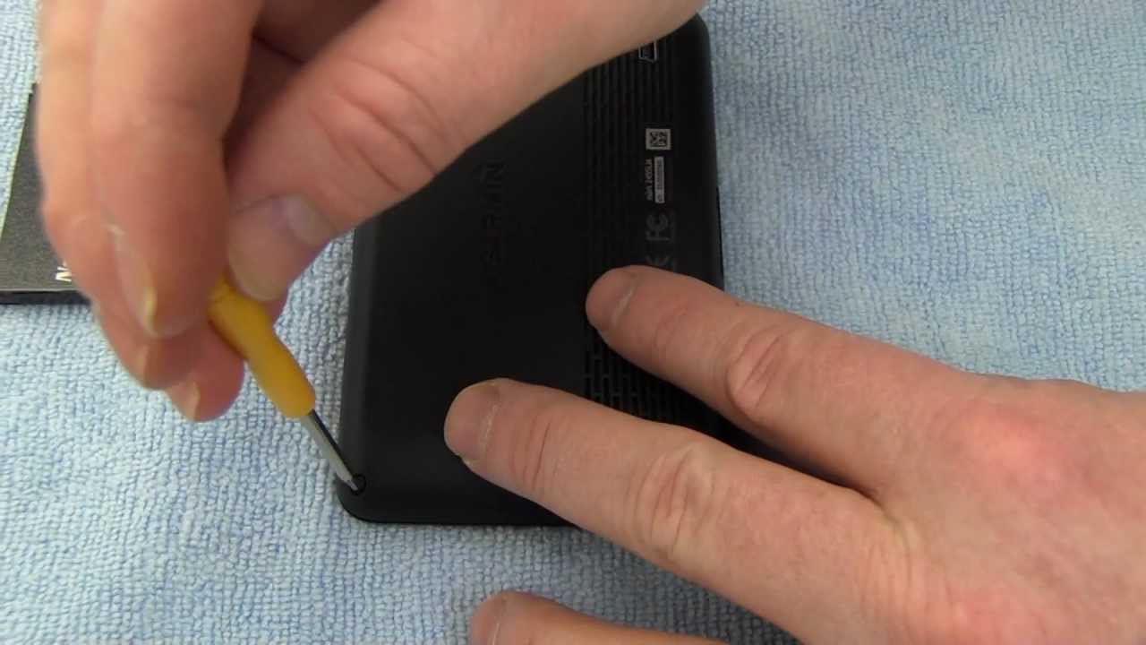 How to Replace Your Garmin Nuvi 2595LMT Battery