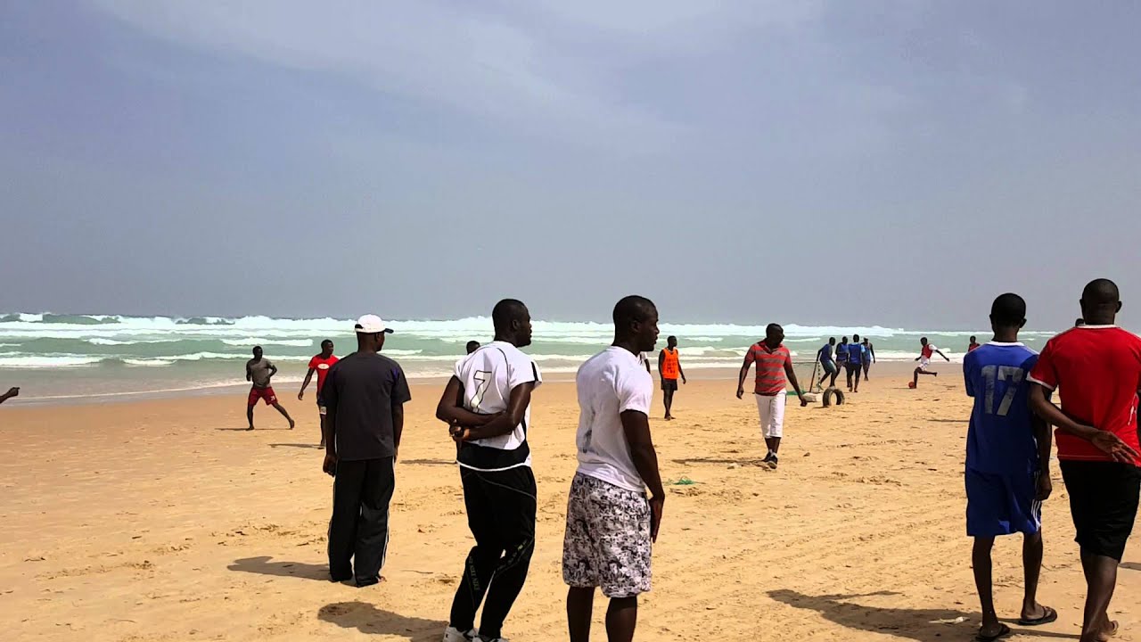 Premier jour &agrave; la plage de Yoff - Dakar