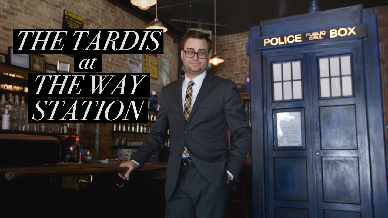 Golden Thrones- Best in Bathrooms- The TARDIS at The Way Station