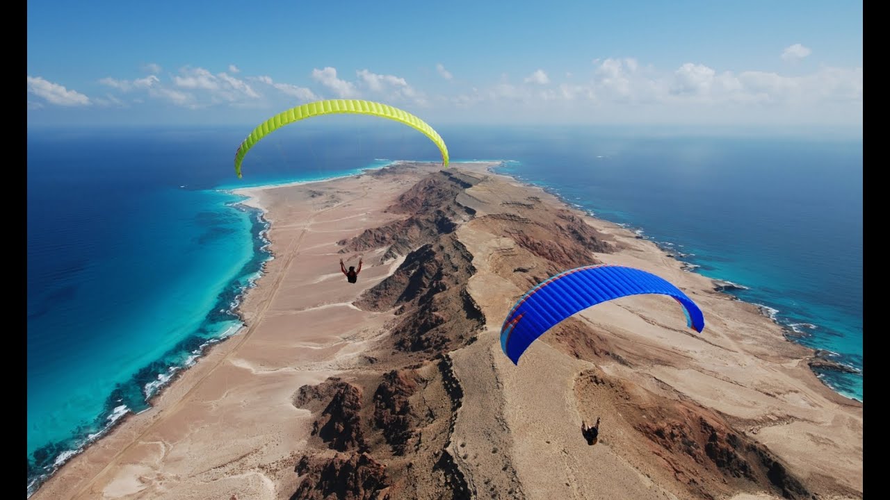 Forgotten Island – Paragliding on the island of Socotra (in English)