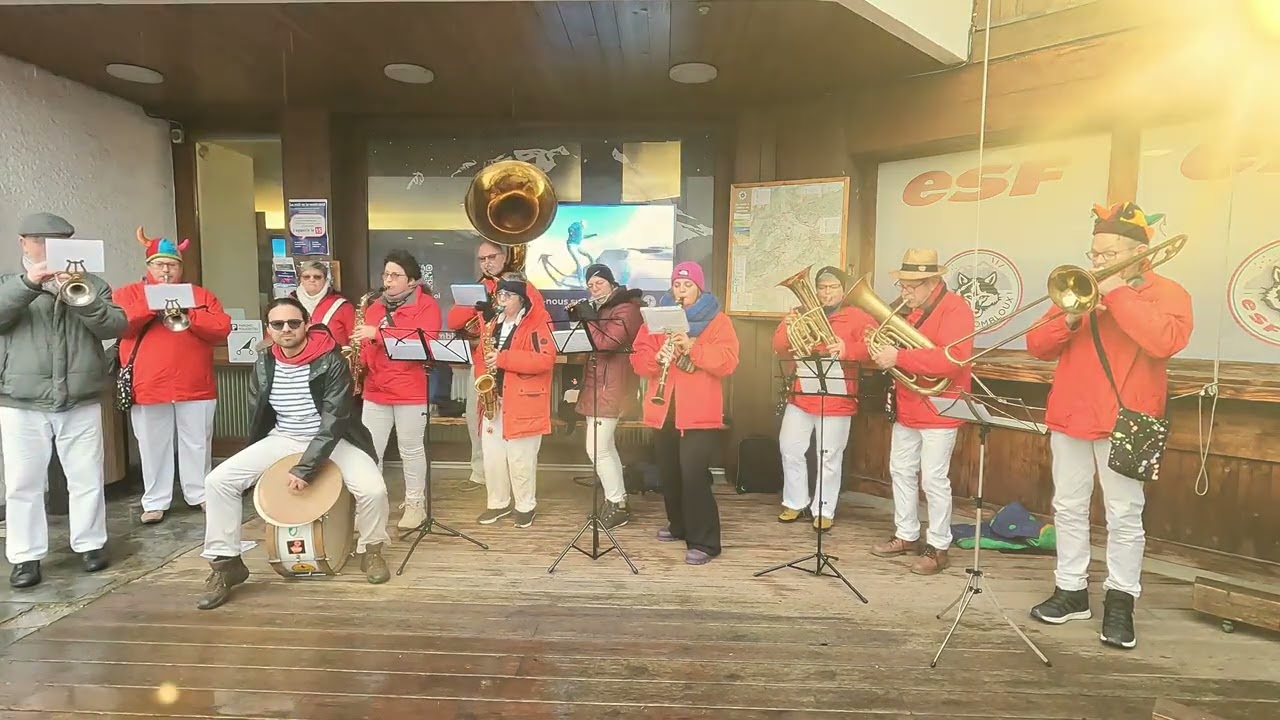 2025 02 13 OJBC COMBLOUX LA CUMBIA DEL MARE X