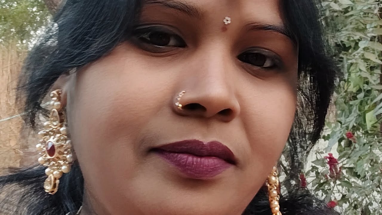 Aap log Ko Main Desi gaon ka najara dikhane ja rahi hun achcha Lage to like aur