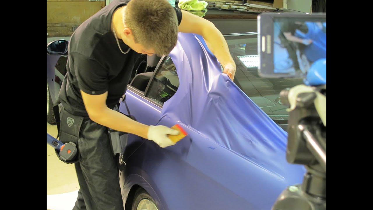 Auton yliteippaus - BMW matte blue metallic  car wrap