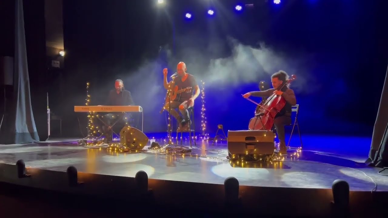 Carlos Escobedo - Náufrago acústico (Teatro Toro)