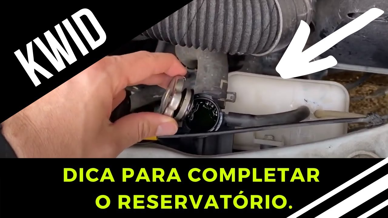 Abastecendo o reservatório do radiador - Renault Kwid