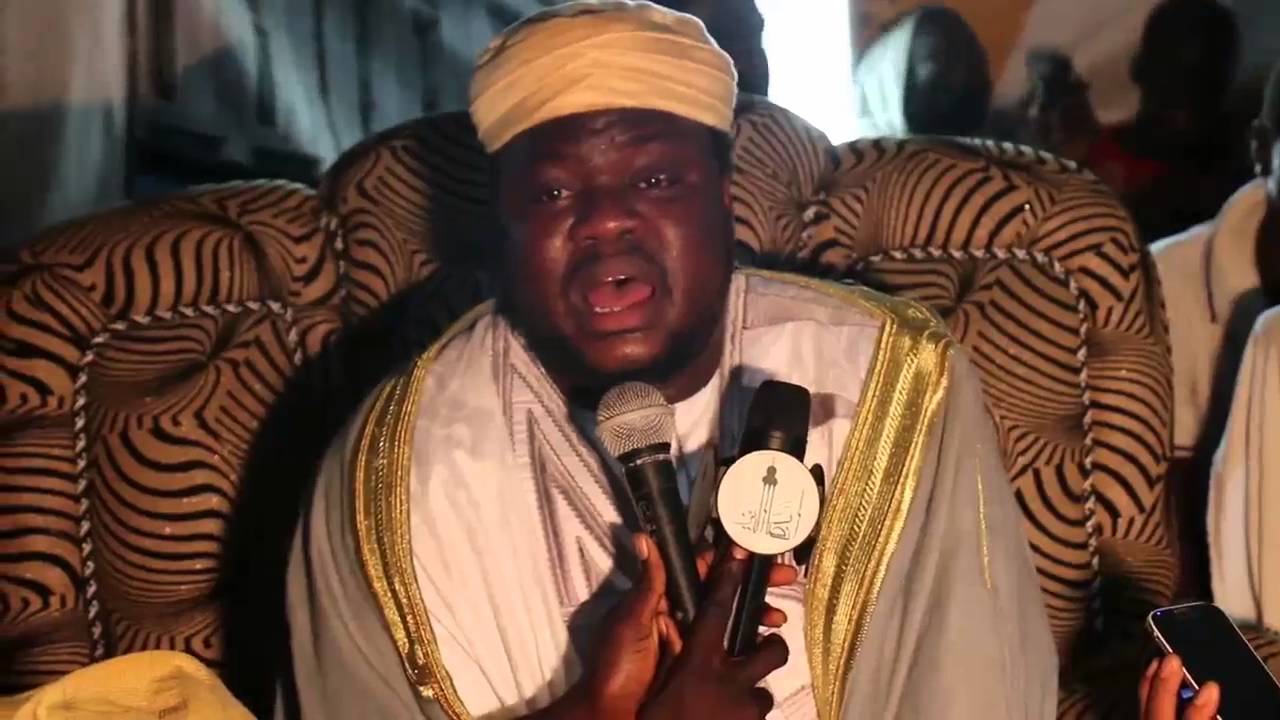 Quran reading by Shaykh Baye Mbaye Nezir Niasse