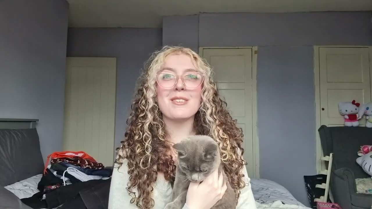 SUE RYDER CHARITY SHOP HAUL  -EVERYTHING £1- featuring Miss Luna