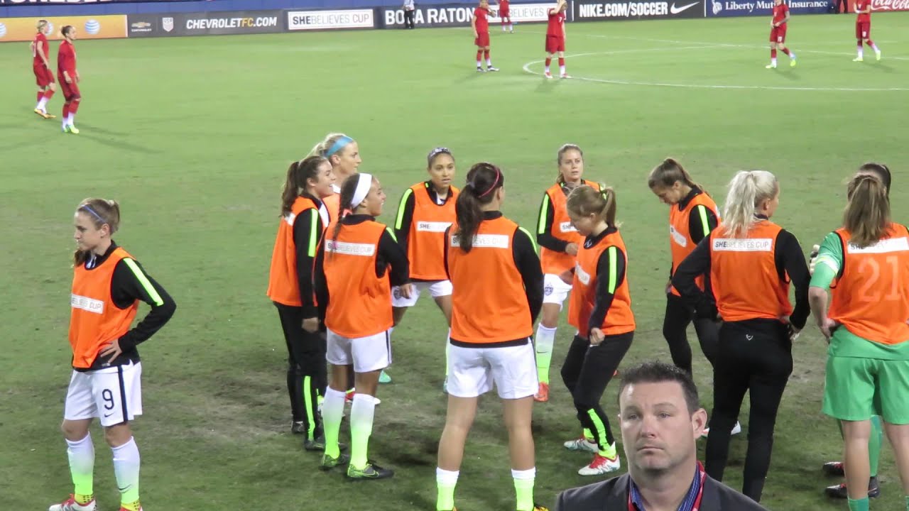 Mallory Pugh, Kelley O'Hara and Emily Sonnett dancing