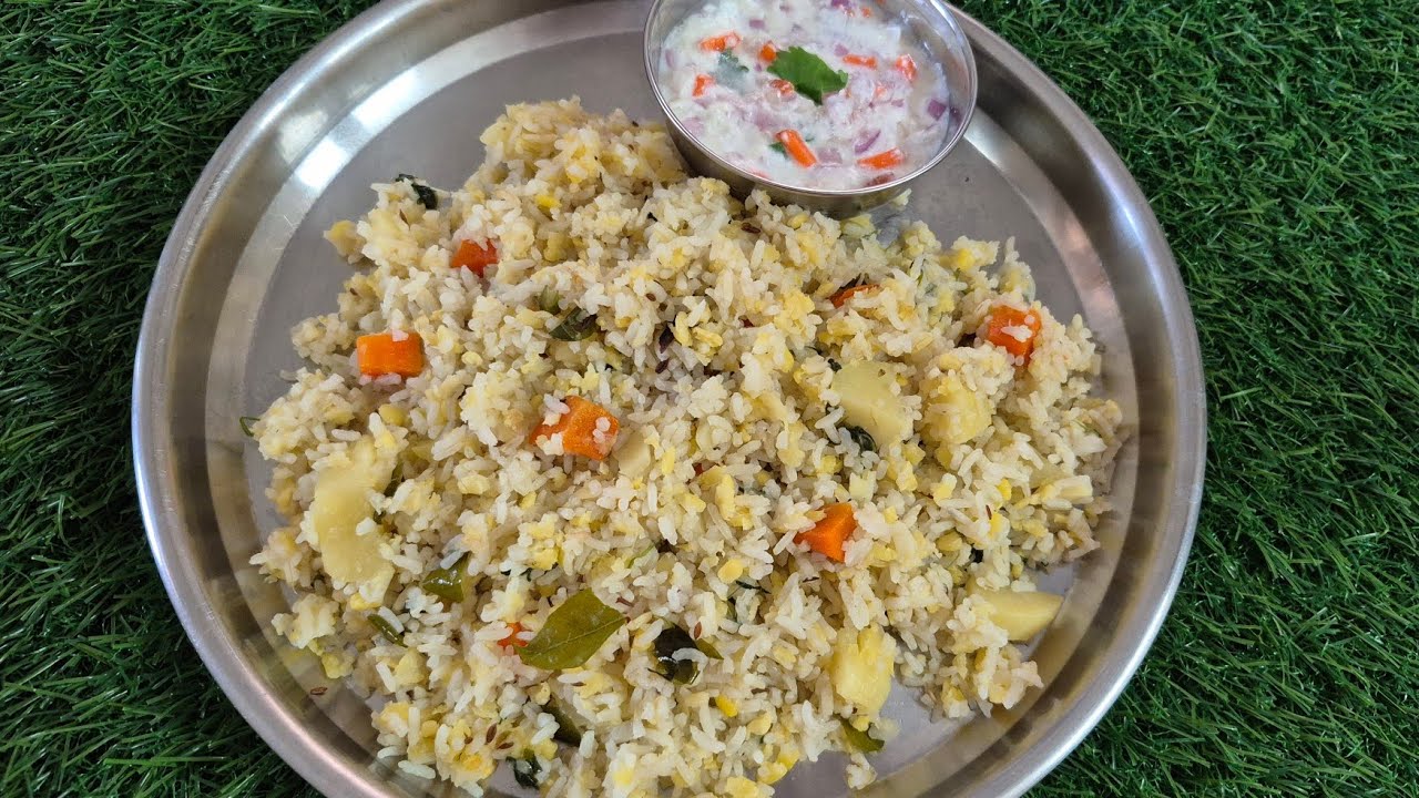 కిచిడీ తయారీ // Quick & Tasty Khichdi Recipe// Moong Dal Khichdi Recipe in Telugu 