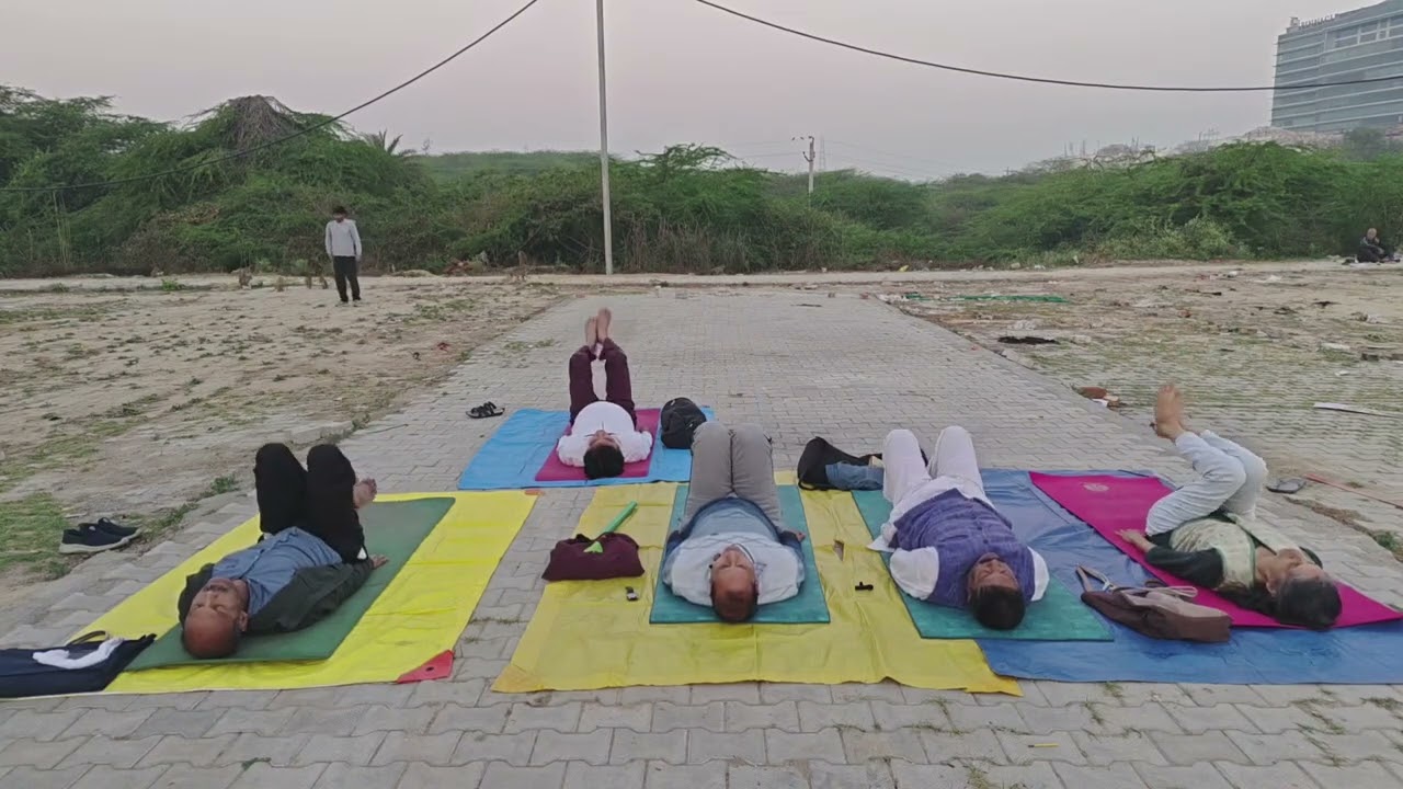 साइकिलिंग पद्वित आसन (Cycling Exercise)🧘 March 6, 2026
