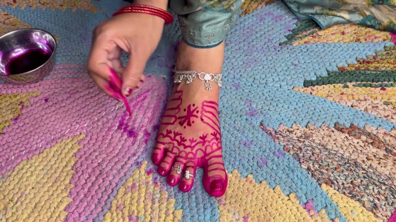 जितिया व्रत पर लगाये सुंदर अलता डिज़ाइन
