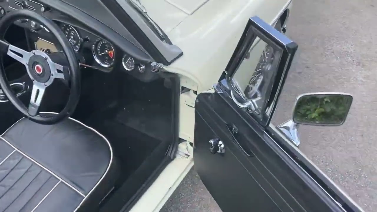 1966 MGB Roadster