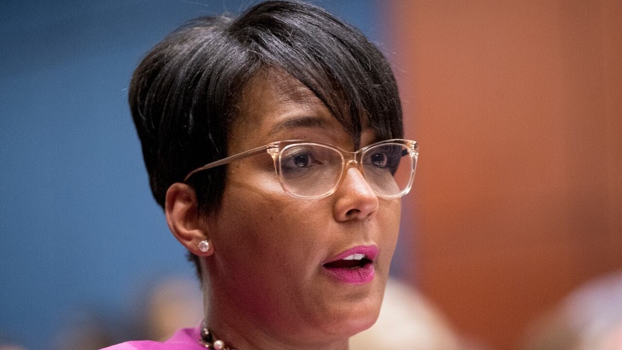 Former Atlanta mayor Keisha Lance Bottoms announces governor campaign