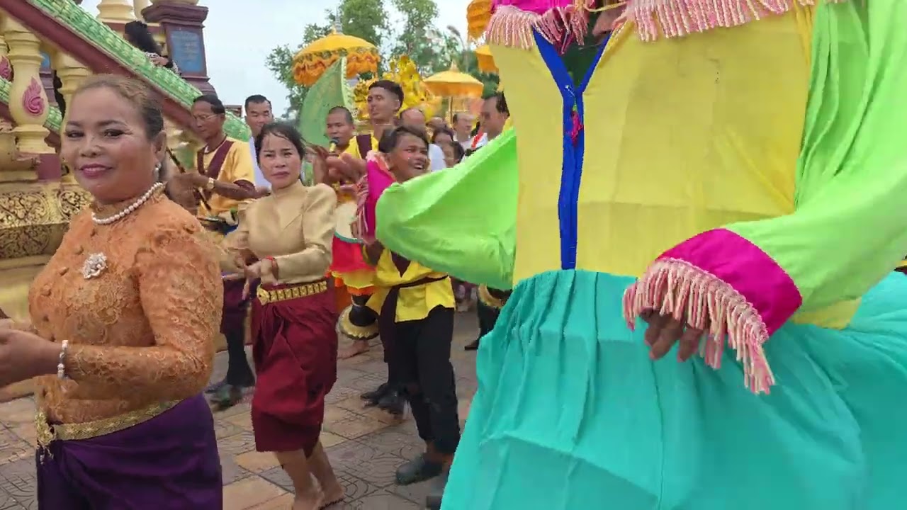 បុណ្យកឋិនទាន វត្តមឿងចារ្យ ខេត្តតាកែវ ថ្ងៃអាទិត្យ ទី២៥ ខែតុលា ឆ្នាំ២០២៥ #Soth Sotheary #S25Ultra