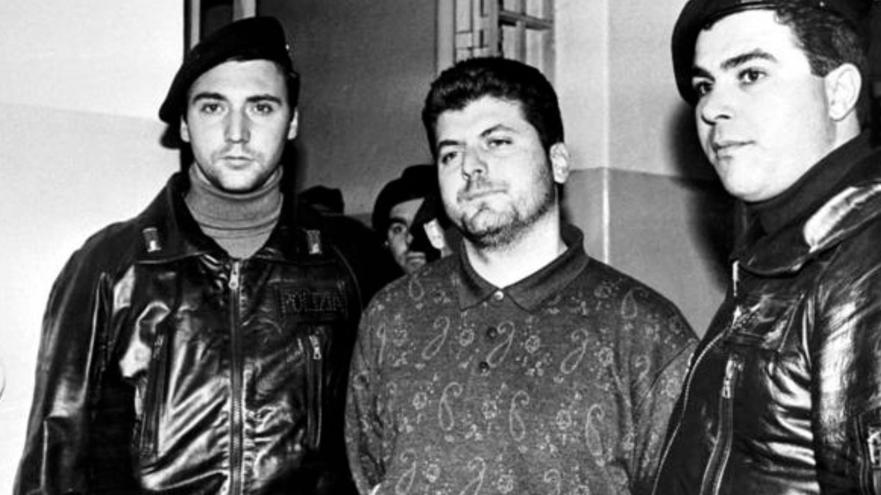 Oltre 50 Omicidi: Camorra, Sangue e Potere: Augusto La Torre