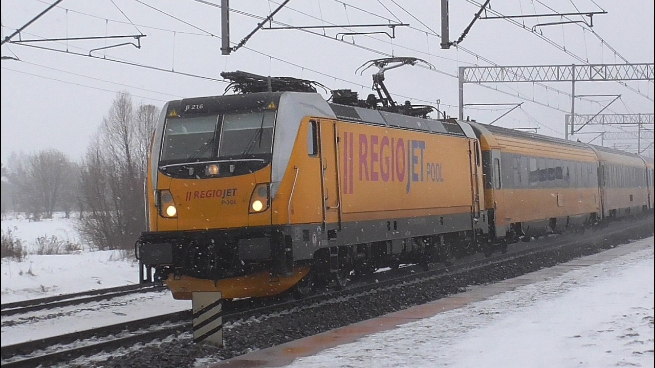 12.02 - za mgłą i śniegową firanką (różnej grubości)