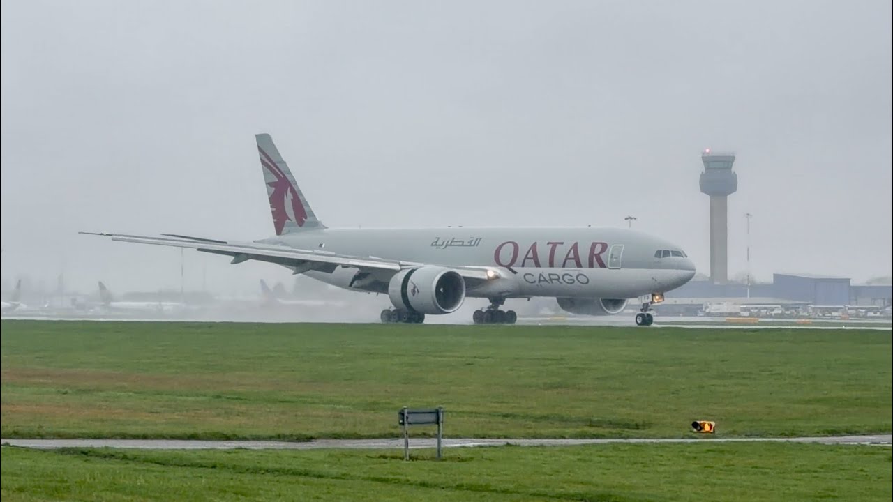 F1 CHARTER QATAR AIRWAYS CARGO 777 ARRIVAL & DEPARTURE AT EAST MIDLANDS AIRPORT! 