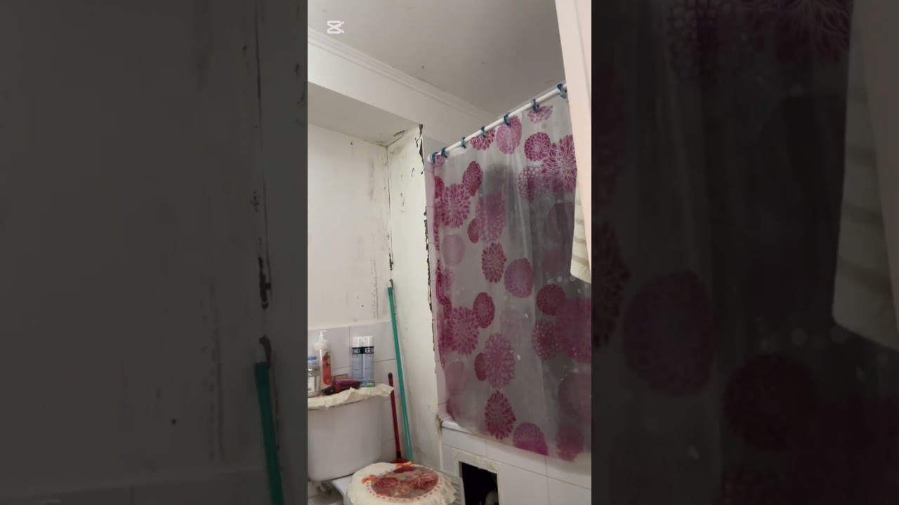 Acompañame a bañar ,echarme crema ,colocarme mi pijama para ir a dormir 🥱.vengase a dormir cnmigo🥰