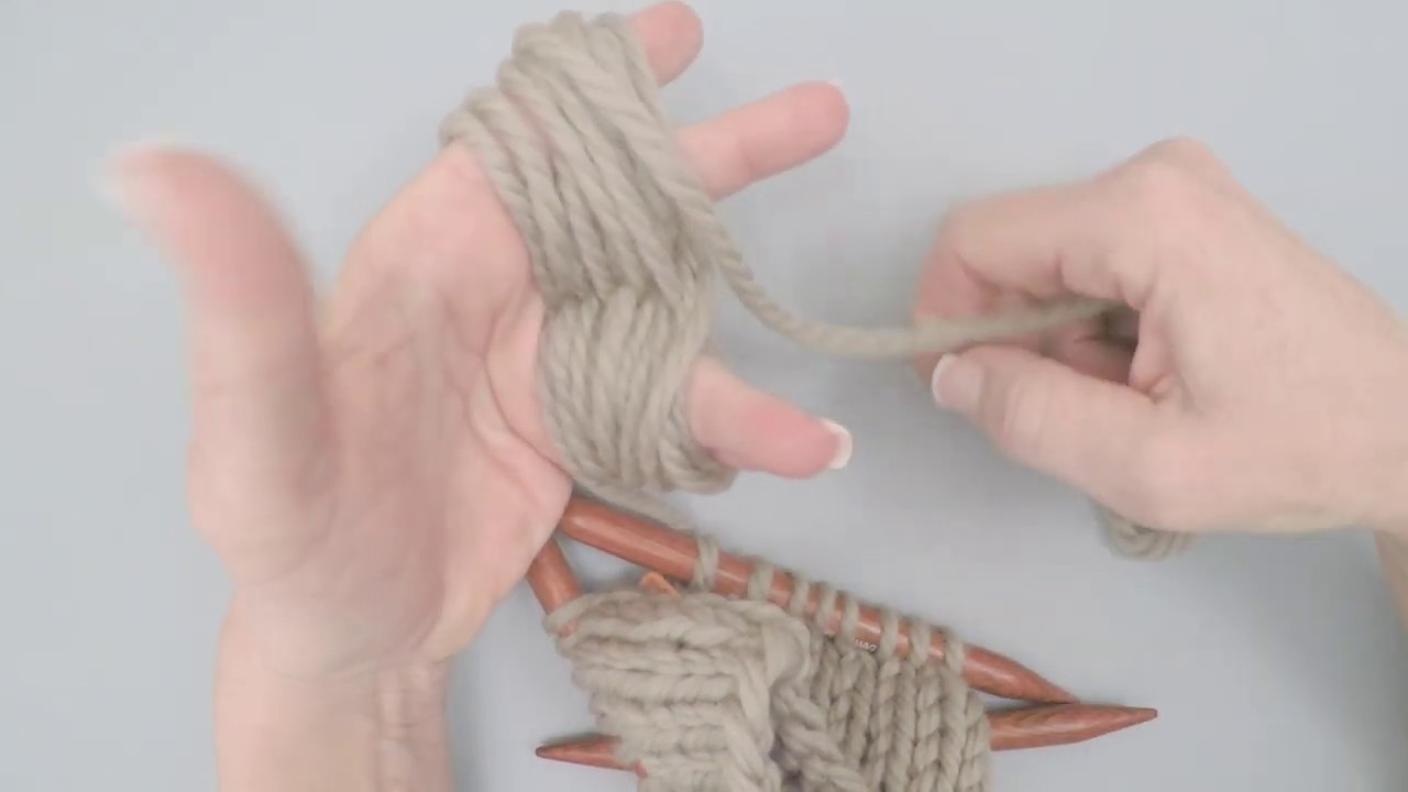 Making a Yarn Bobbin with Working Yarn