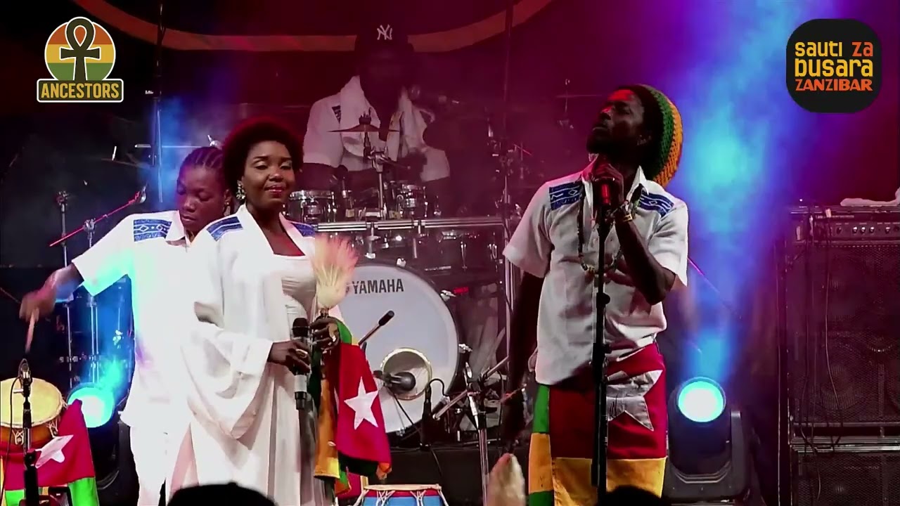 AGBOGAN – La Grande Porte | Intro du spectacle ANCESTORS