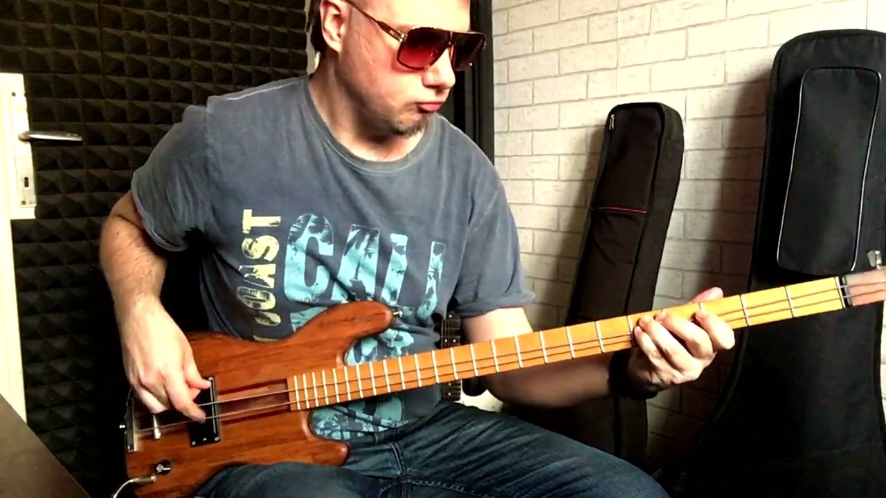 2 Strings Bass enough to Groove!