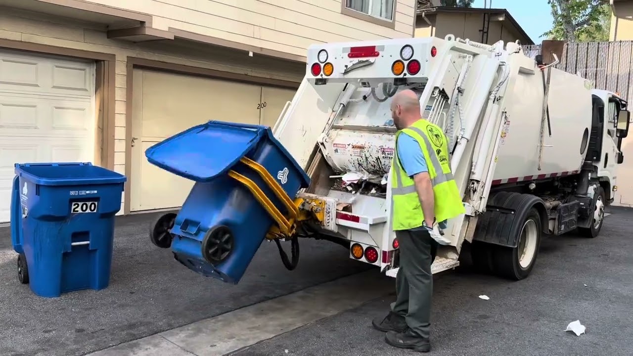Small Rear Loader Garbage Truck on Condo Complex Recycle (Pt.2)
