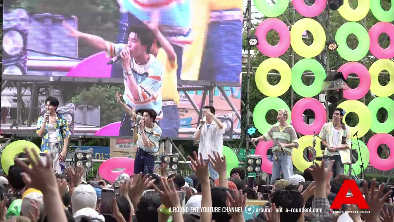 มินิคอนเสิร์ต “PROXIE” ในงาน ‘Samyan Mitrtown Songkran Festival 2025’