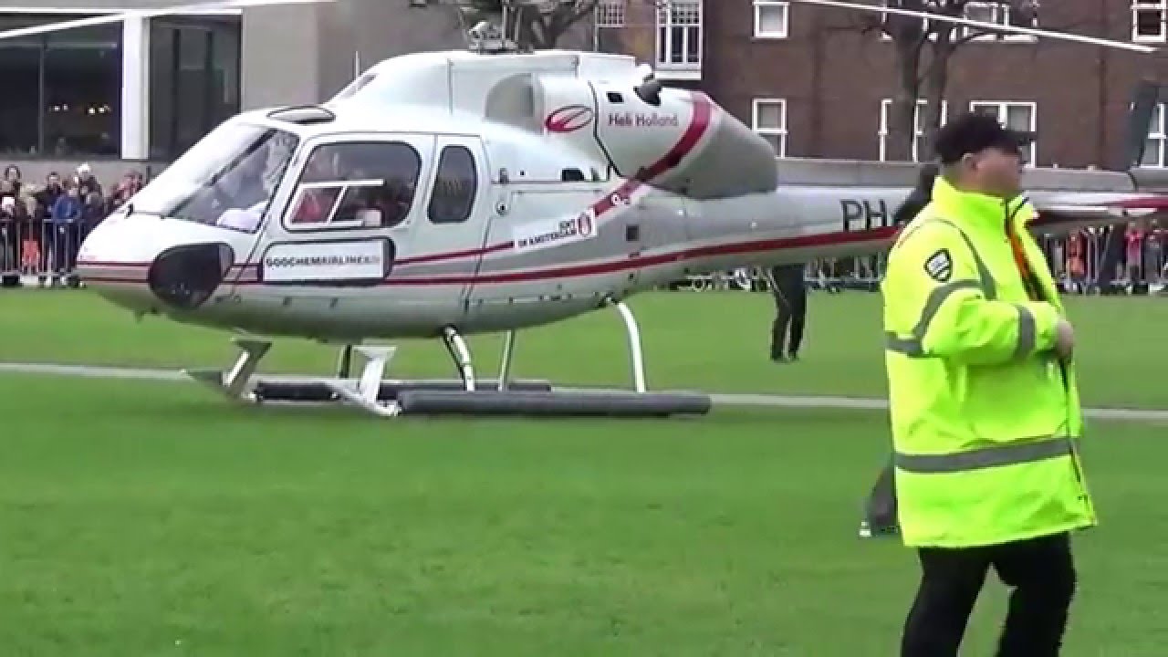vertrek sinterklaas per helicopter uit Amsterdam