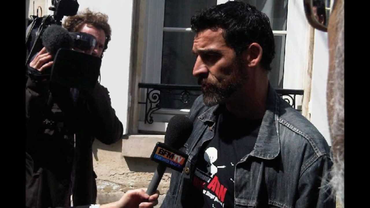 Jean-Roger Caussimon - Du gauchisme à la mode.