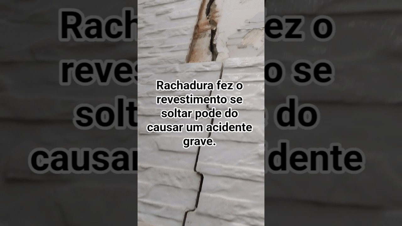 Essa rachadura na parede quase causou um acidente, vamos remover pra evitar novamente.