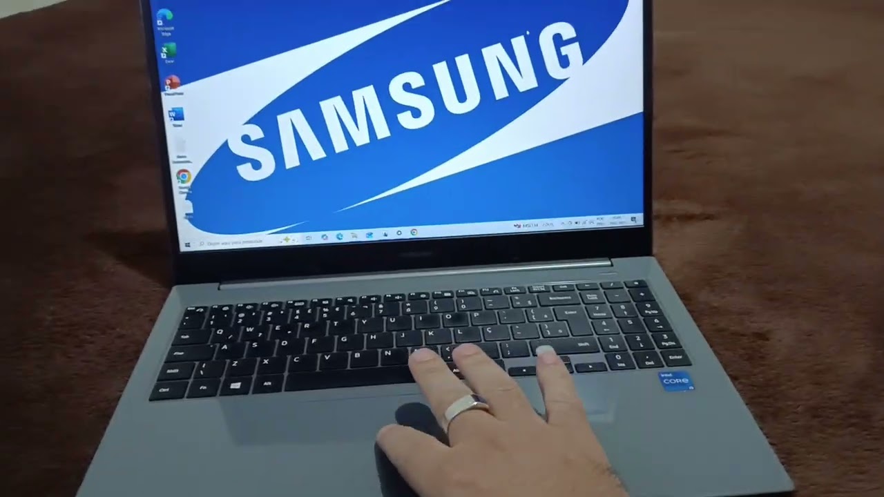 NOTEBOOK SAMSUNG BOOK CORE i5 11ª GERAÇÃO RAM 8GB SSD NVME 257 GB TELA 15.6 TECLADO NUMÉRICO OK
