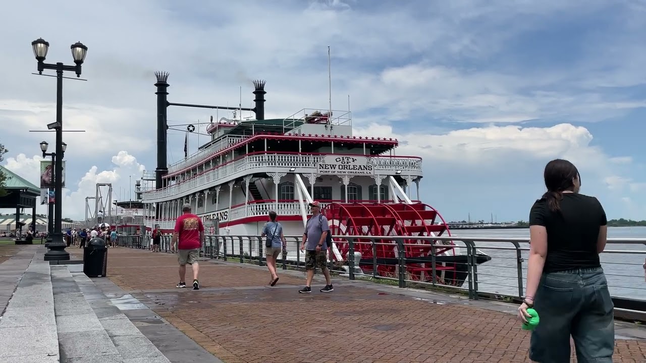 Air Calliope on the CITY OF NEW ORLEANS 2