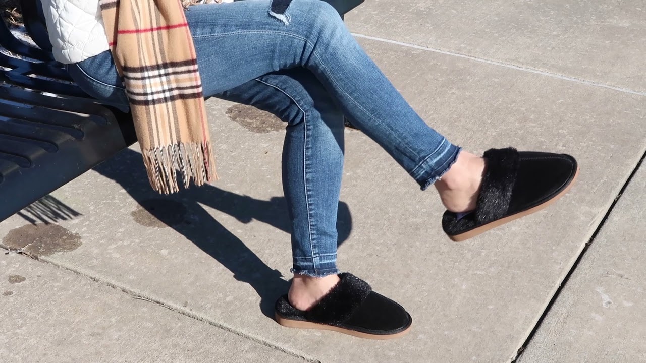 Women's Comfy Furry Clog Slippers Outdoor Video