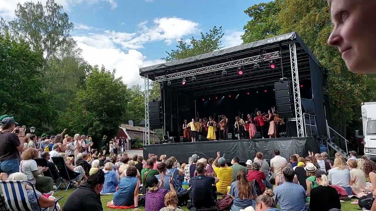 BirkaFolk/BRAK! live på Korröfestivalens stora scen 2024