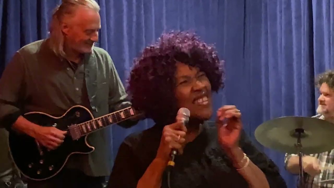 Allen Hinds and the Cookies featuring Maxayn Lewis vocal