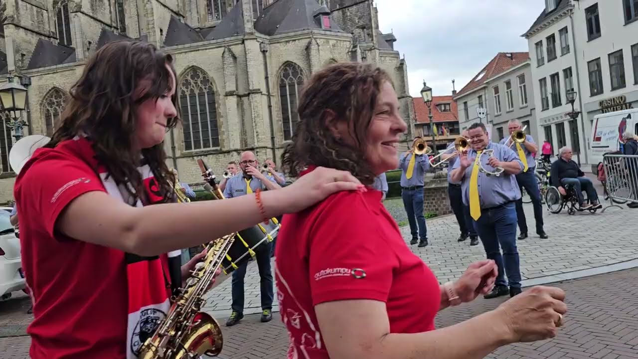 Boerenkapel de Zwiebels dweilorkest | Engelbewaarder | Hulster Dweildag 2024